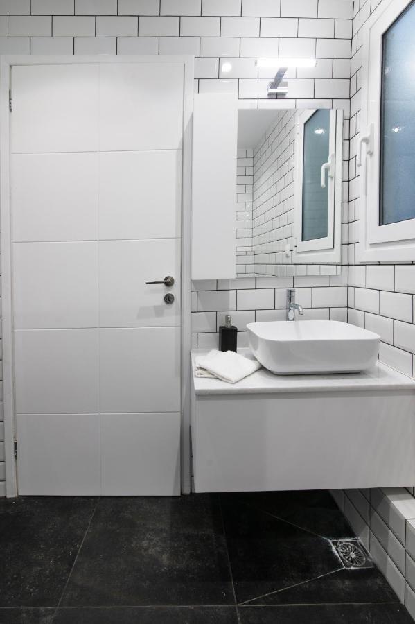 Luxury 1-Bedroom Apartment By The Sea In Athen Eksteriør billede